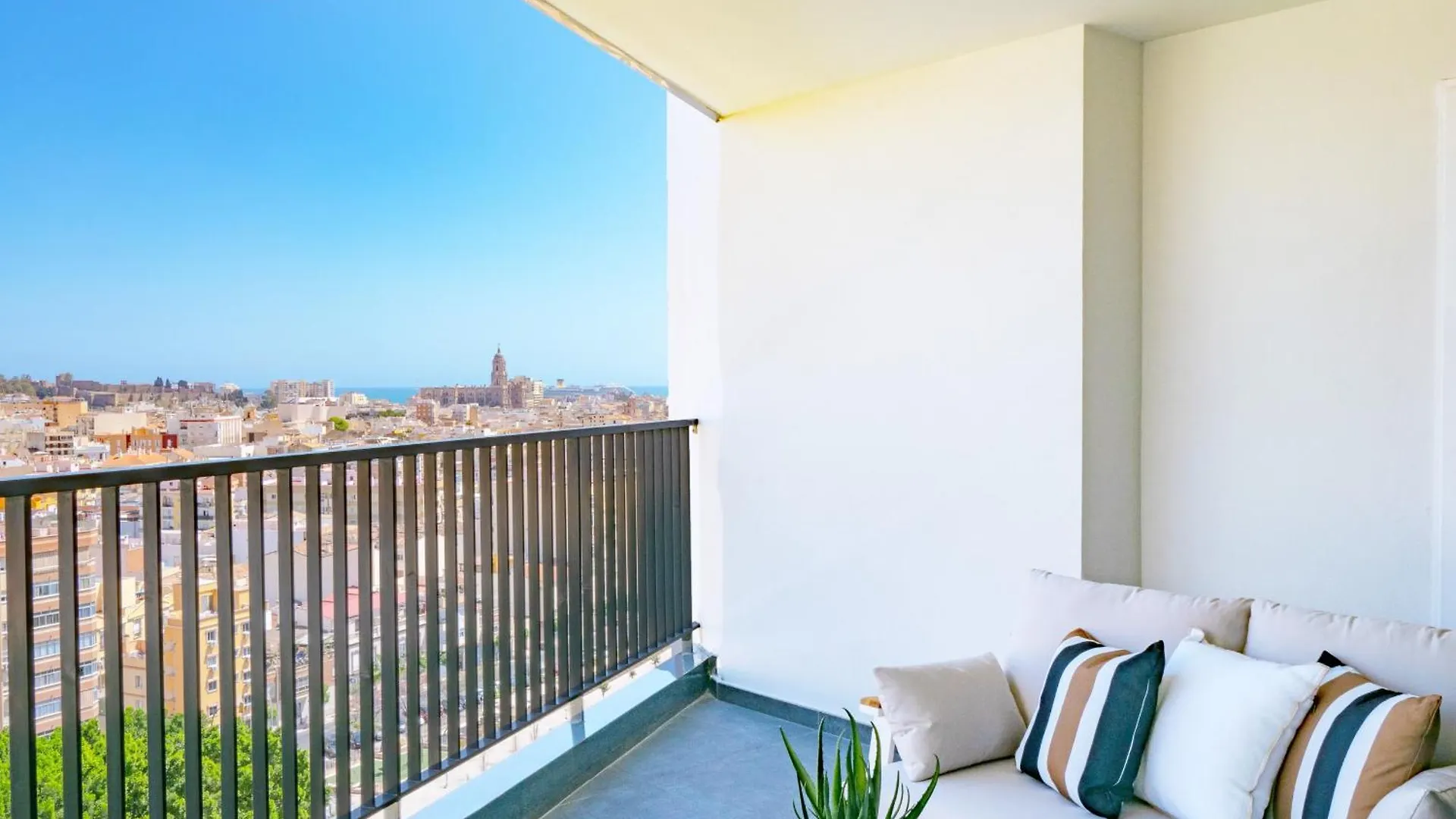 Cubo'S Luxury Urban Sky Apartment 12 Málaga